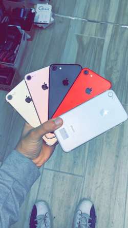 Apple iPhone 7 128GB / 32GB | $50 Down And Take It Home!