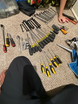 Tools and car items