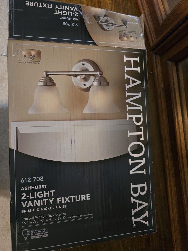HAMPTON BAY VANITY FIXTURE