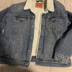 Levi’s Sherpa Trucker jacket