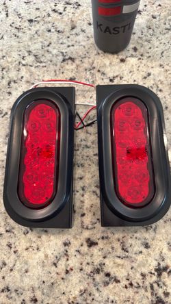 Oval trailer tail lights - NEW