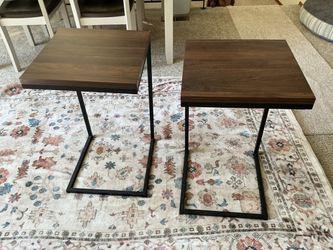 Set of 2 C-Shape Side Tables