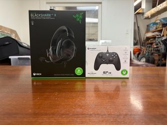 Wired Controller & Wired Headset Bundle Xbox & PC