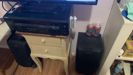 Sony Speakers(2) /1 FREE Sony Receiver (Together)