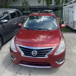 2018 NISSAN VERSA 