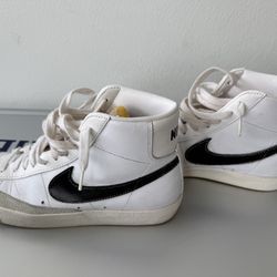 Unisex Nike Blazer Mid '77 Vintage sneakers, men’s 7.5 / women’s 8.5