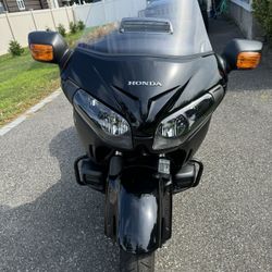 2013 Honda F6b