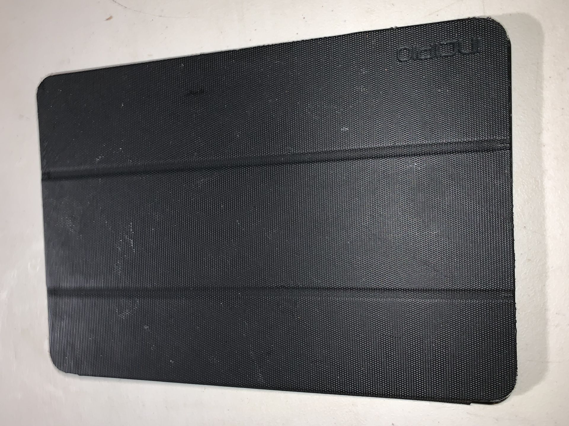 Incipio ipad pro 10.5 case, UAG ipad pro 11 inch case, and mophie portable charger