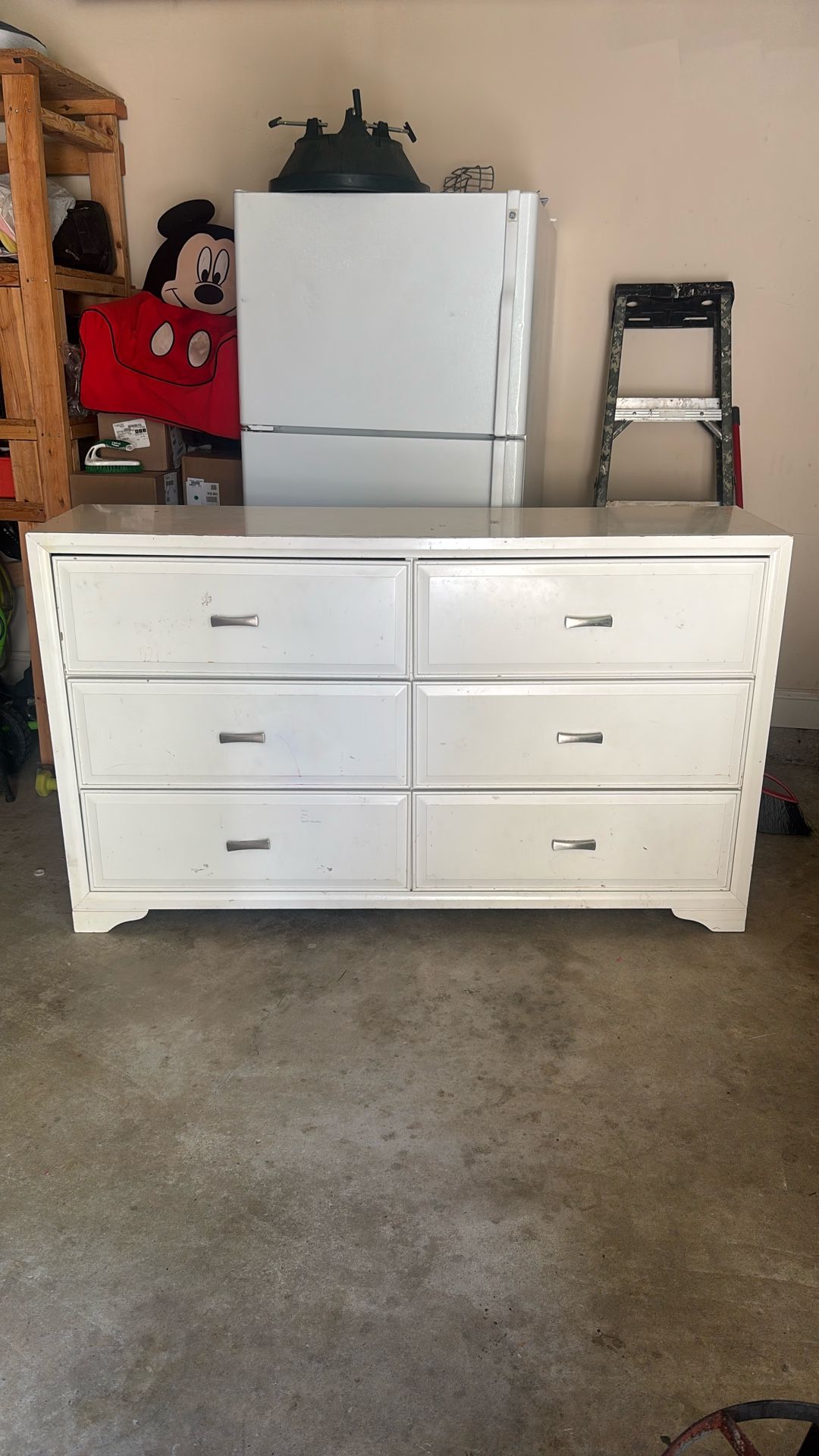 Dresser