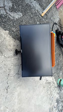 27 Inch Curved Monitor