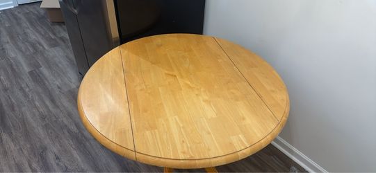 Dining room table
