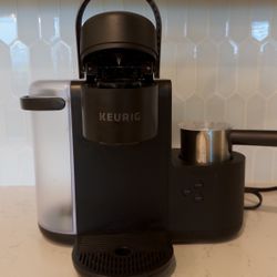 Keurig K-Cafe C Single Serve K-Cup Pod Coffee, Latte and Cappuccino Maker, black