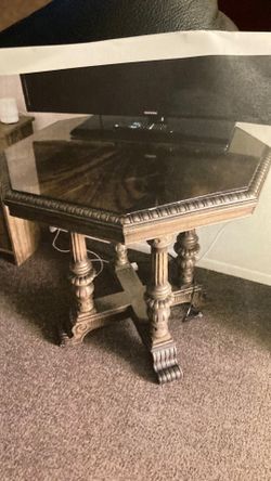 Victorian parlor table 19 century circulated and 1880s