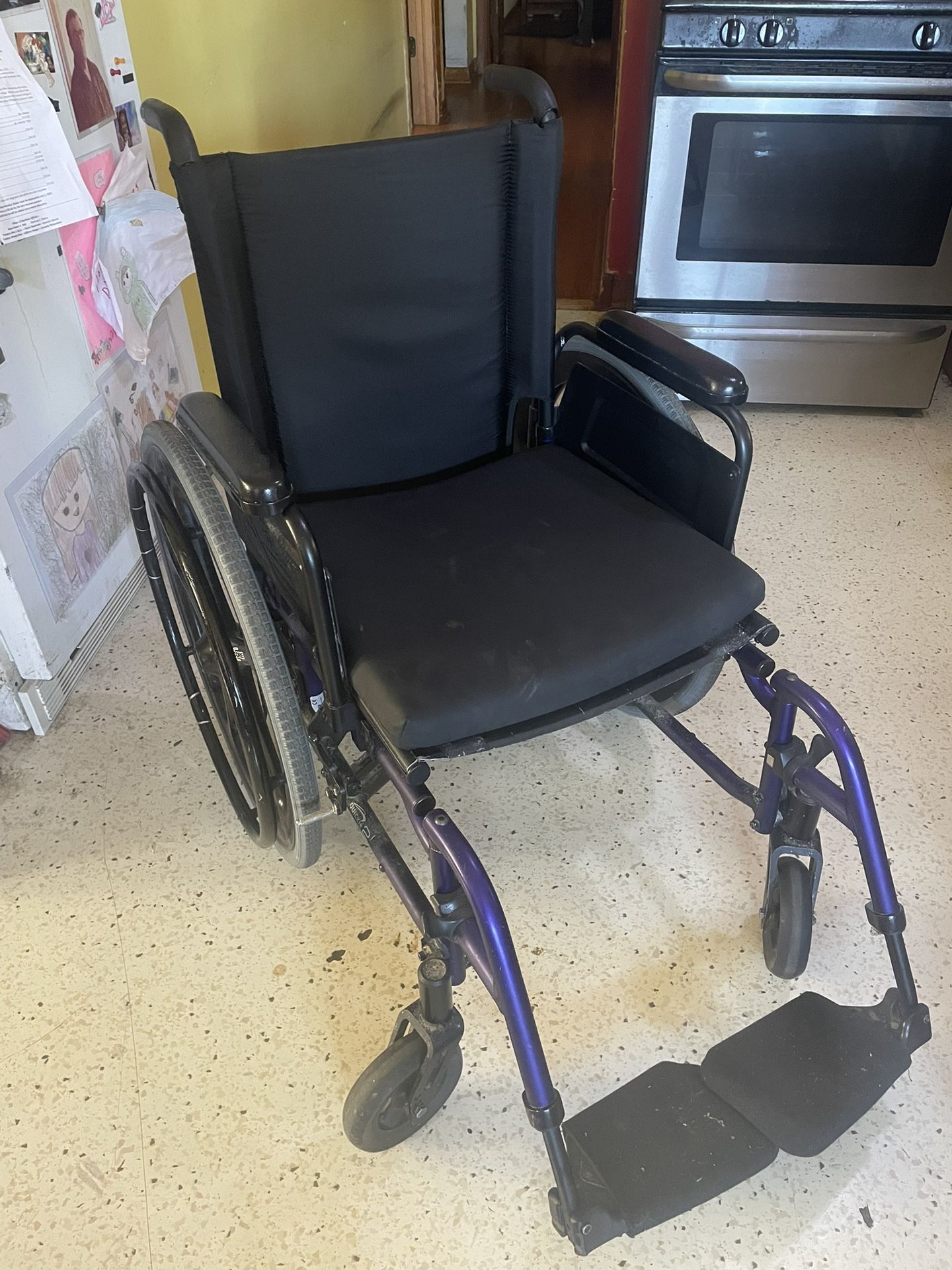 Quickie 2 Ultralight Wheelchair | Ultralight Folding Wheelchairs