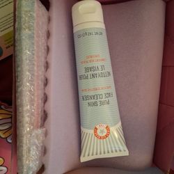 Pure Skin Facial Cleanser