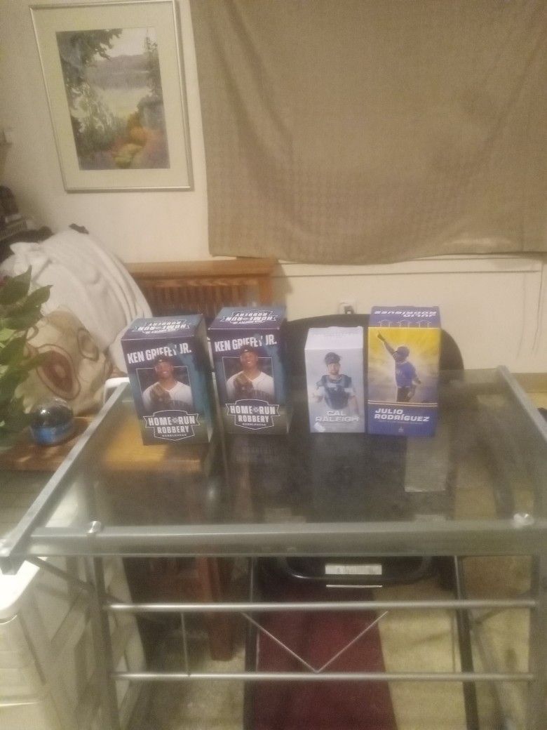 Mariner Bobbleheads