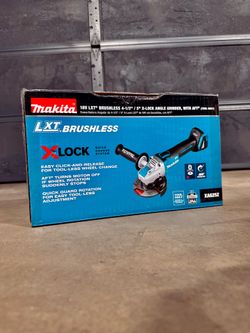 Makita LXT 18v Brushless 4-1/2” - 5” X-LOCK Angle Grinder (Tool Only)