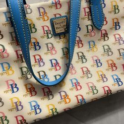 Dooney & Bourke Bag With Coin Purse