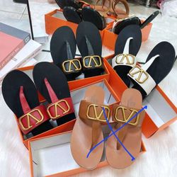 🌞 Valentino Sandals For Summer 🌞 3 Colors Available 