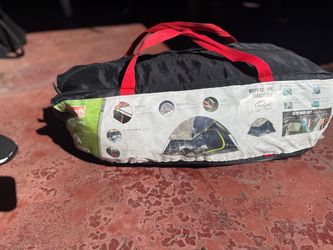 Coleman 4 person Sundome tent