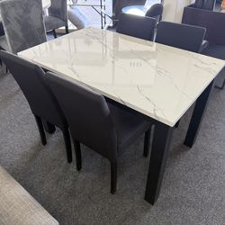 Dining Table With 4 Chairs 