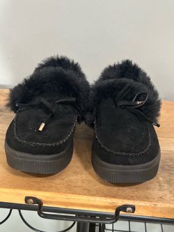 Black Fuzzy Platform Moccasins 🖤 Cozy Meets Style