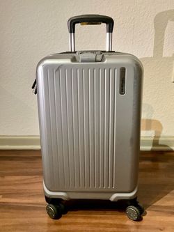 Gray Hard-case Luggage Samsonite carry on 20"