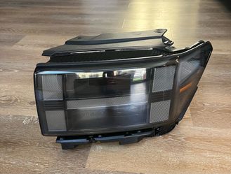 2024-2025 Hyundai Santa Fe Left LH Driver Side LED Headlight 92101-R6 OEM