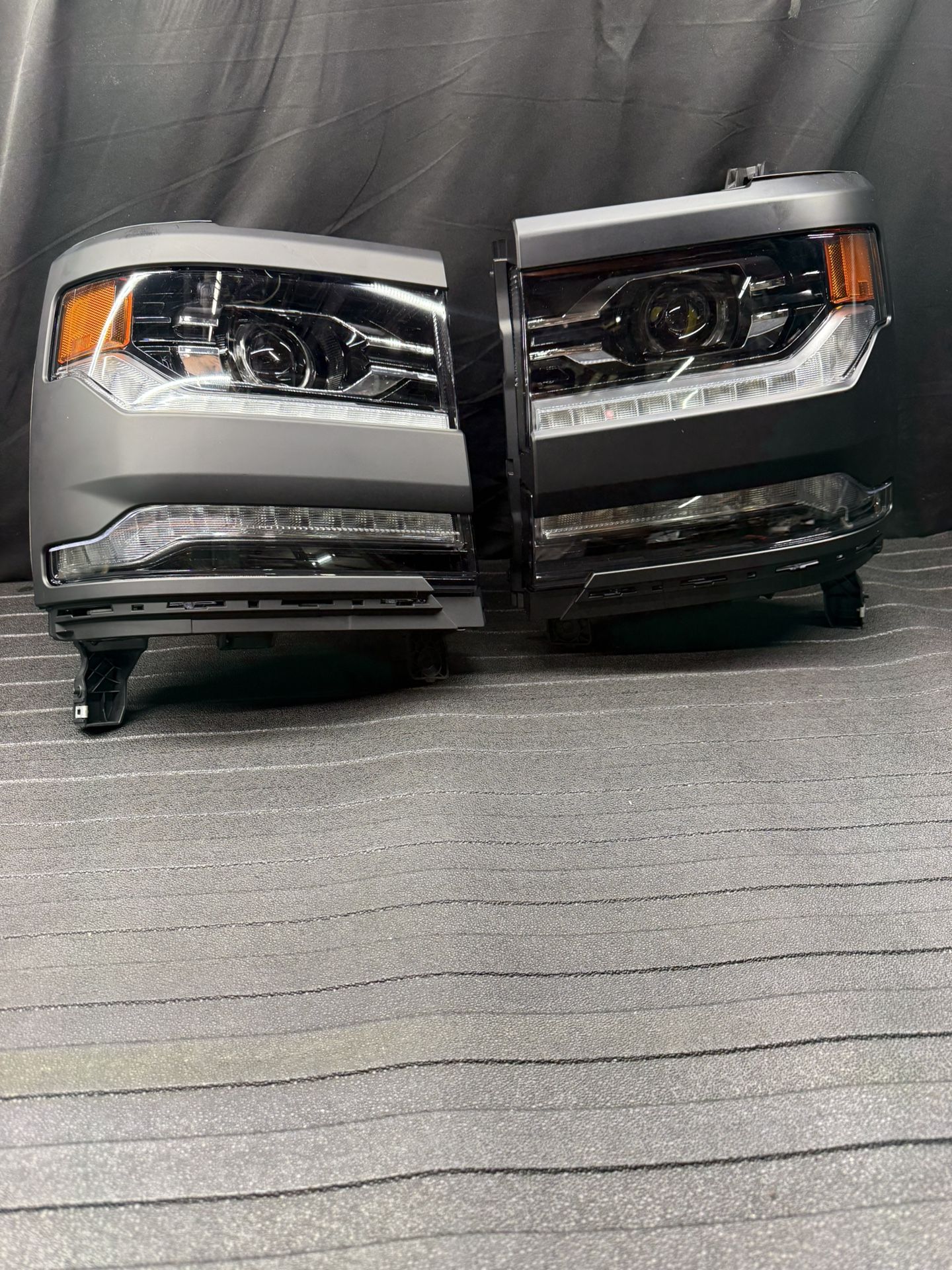 2016 - 2018 Chevy Silverado 1500 Headlights LED NEW