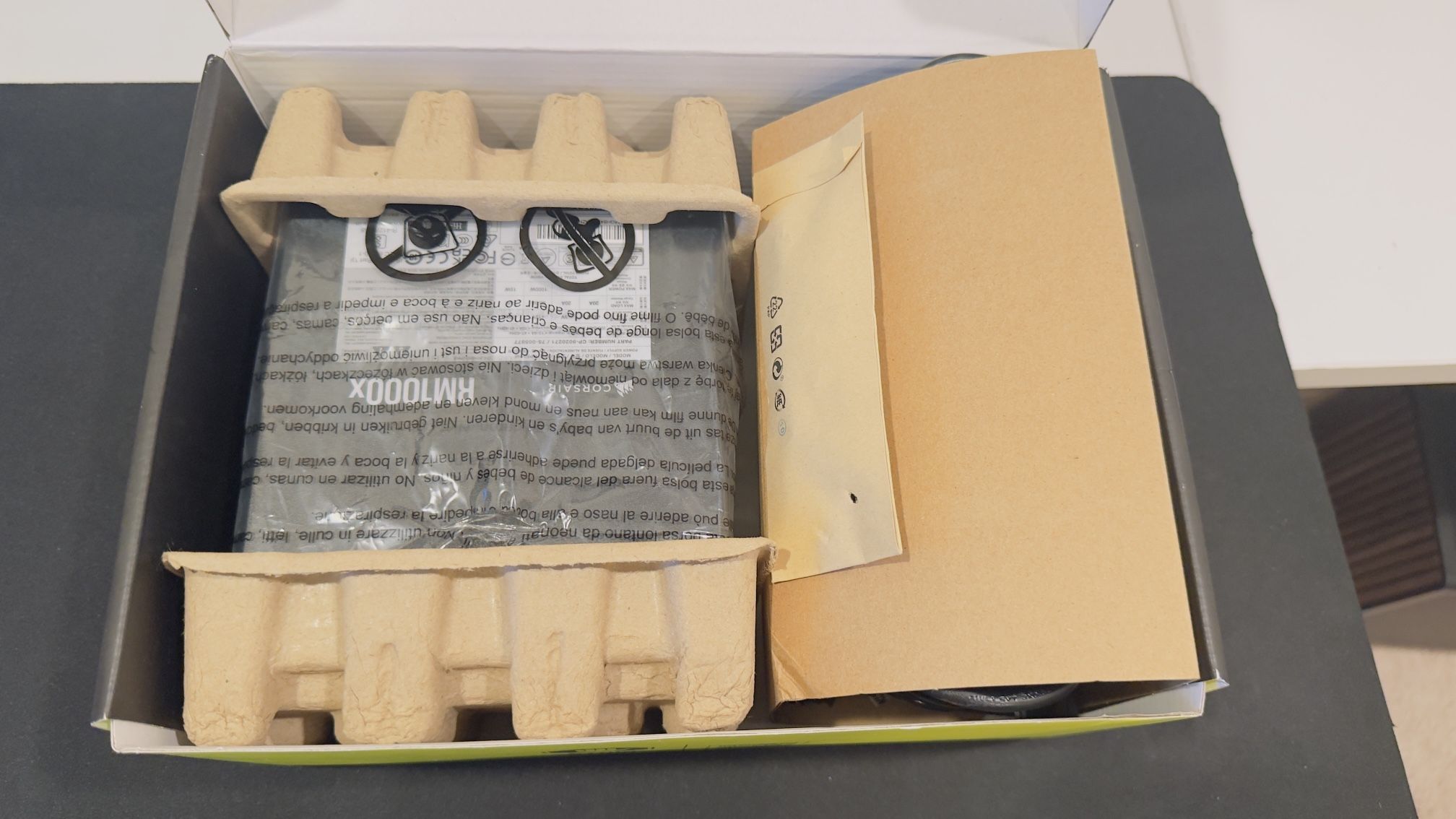 CORSAIR RM1000x Fully Modular Low-Noise ATX Power Supply ‎Black 