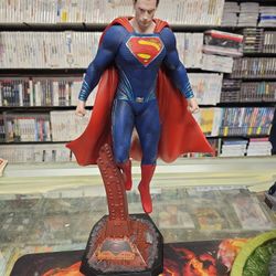 Batman v Superman Dawn of Justice Superman On Bent Steel Statue 14” Muckle 2016