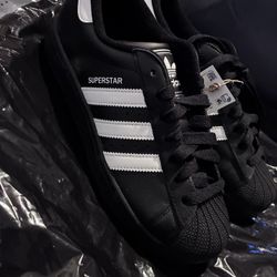 New Adidas Superstar