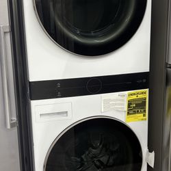 LG 4.5 Cu.Ft. Front Load Washer & 7.4 cu.ft. Electric Dryer Wash Tower