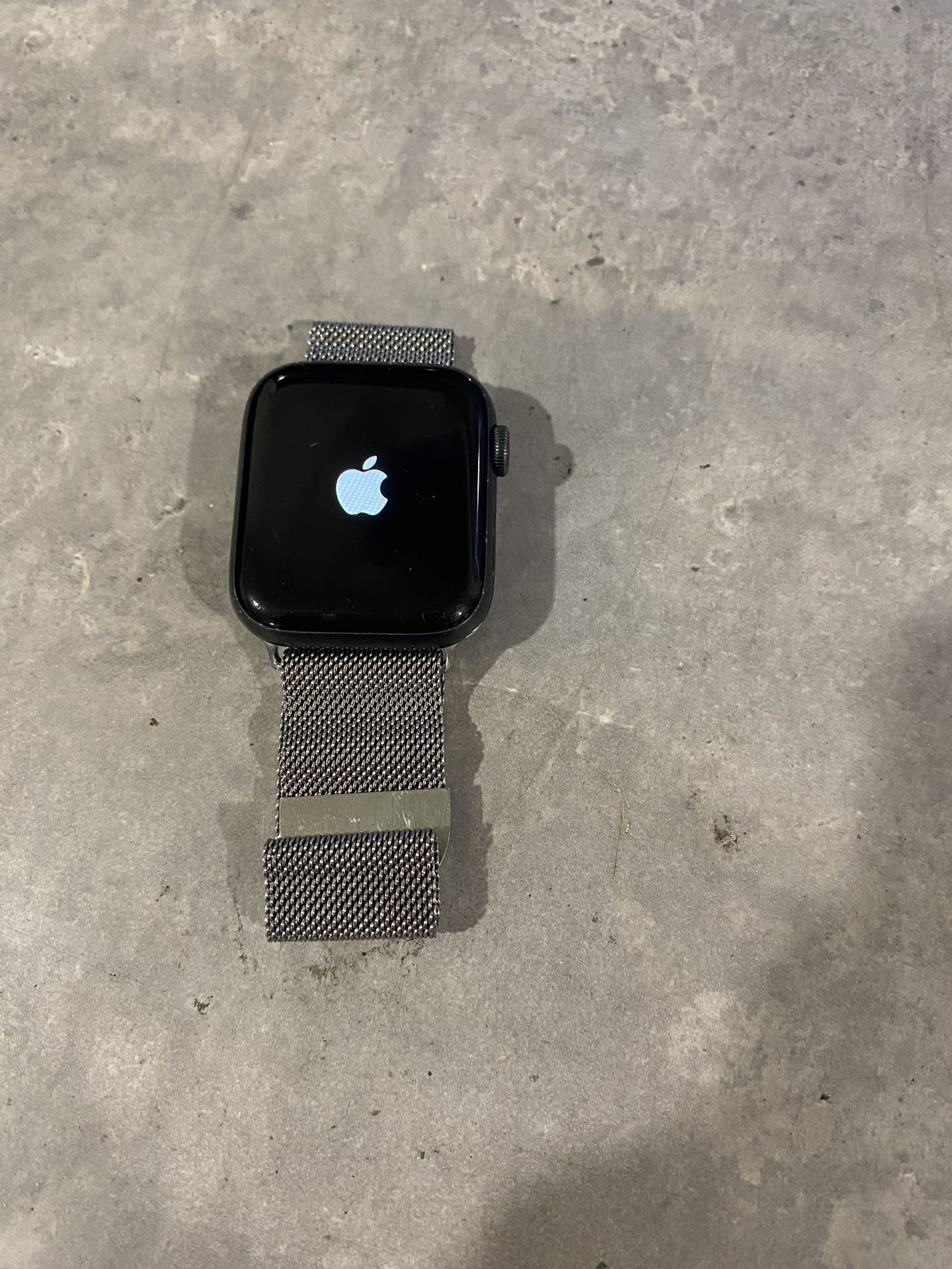 Apply Watch SE 44mm