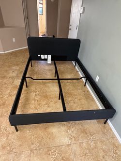 Full size bed