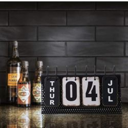 Small Desk Calendar 2023 Perpetual-Standing Academic Desk Calendar Pad Year Monthly Planner Weekly Daily Decor Vintage Metal Reproduction 10-3/4-in (B