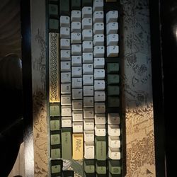 Drop Keyboard: Lord Of The Rings Rohan Themed 