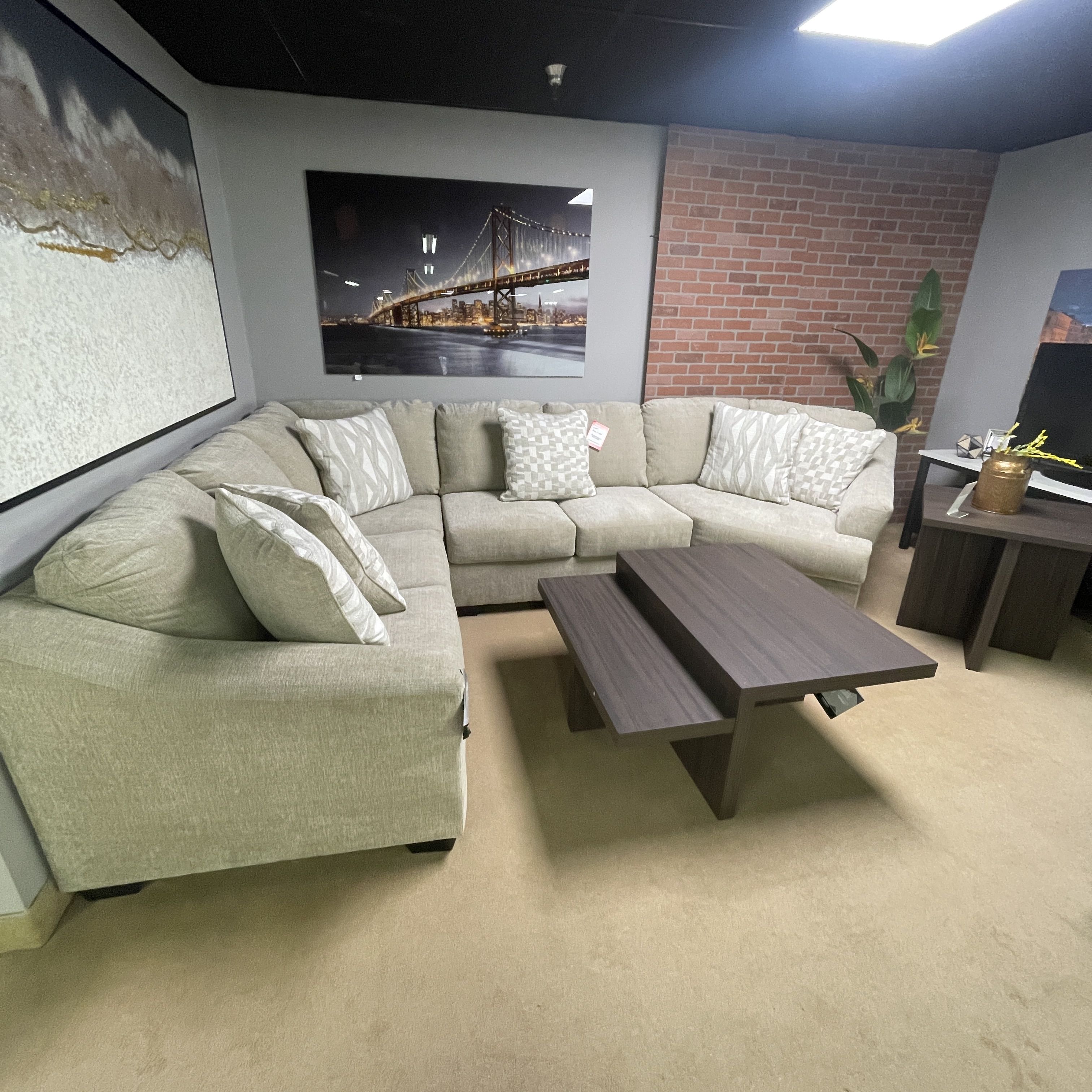 Beige 3pc Sectional w/ RAF Cuddler