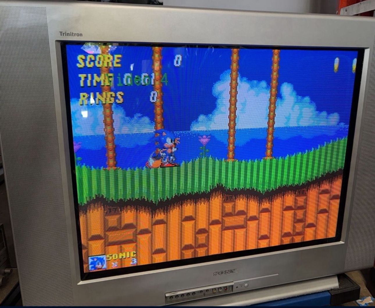 32” Sony Trinitron CRT TV