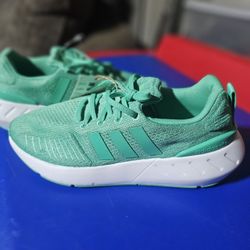 Adidas Size 7half  Woman's Shoe