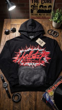Sudadera rojo con negro