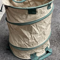 Portable Pop Up Hay Feeder