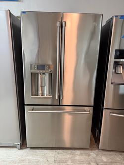 Ge French Door Bottom Freezer Refrigerator $899
