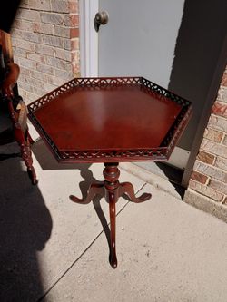 Chippendale style Octagonal accent table