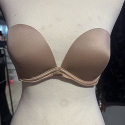 Like New Victoria’s Secret Very Sexy Push-Up Bra