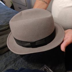 Grey DERBY