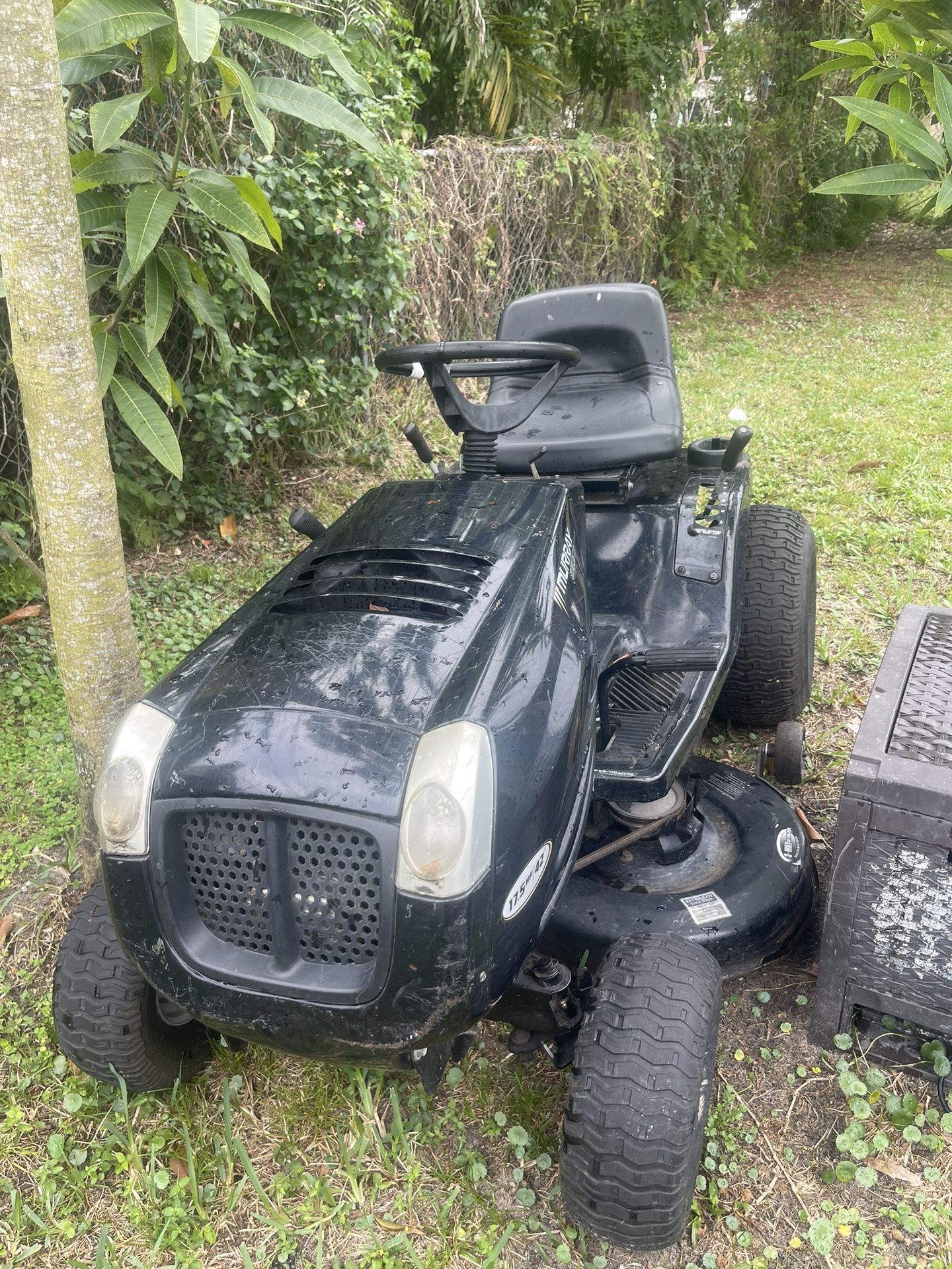 Murray Riding Lawn Mower for Sale in Miami FL OfferUp