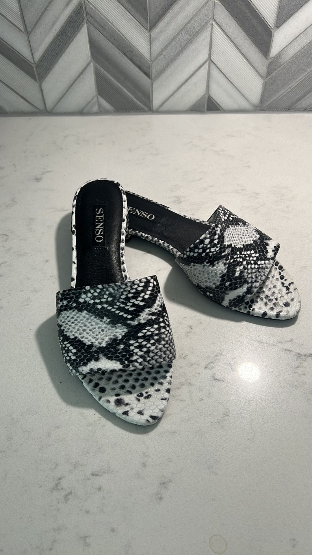 Senso Zulu II Snake Embossed Leather Slides