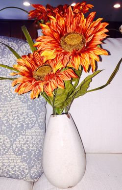 Staging - Flower Vase