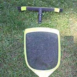 Pool, spa, hot tub cleaning net and brush